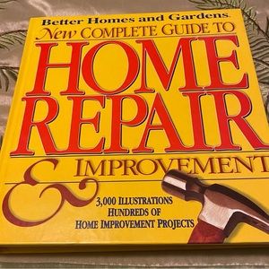 Better Home and Gardens Hard Cover home Repair & Improvement Book